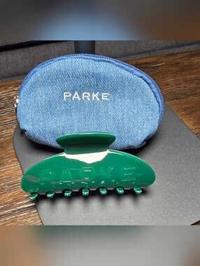 Rare New Parke claw clip in Foresrt Green—hard to find Plus Pouch